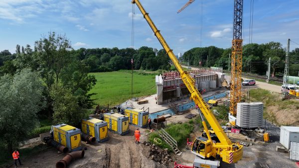 Project Vilicher Bach Buitenkamp Pompenverhuur dronebeelden werkzaamheden omleiding beek bij bouw betonnen duiker